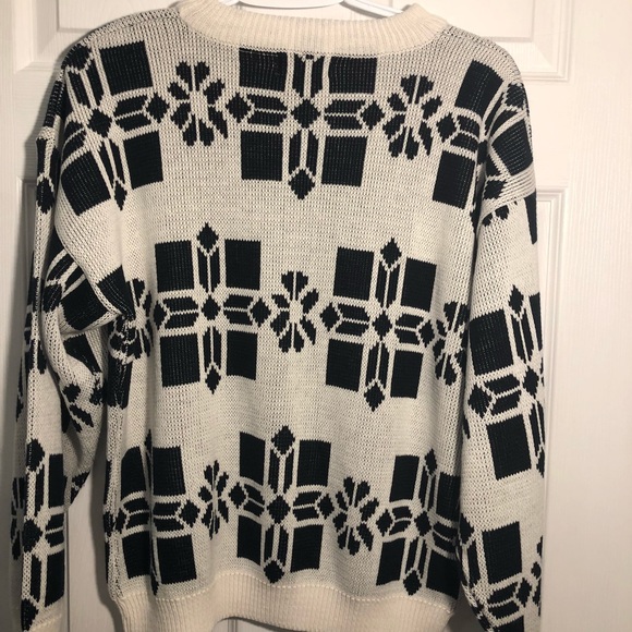 Vintage Razzle Dazzle geometric print sweater - Picture 3 of 4